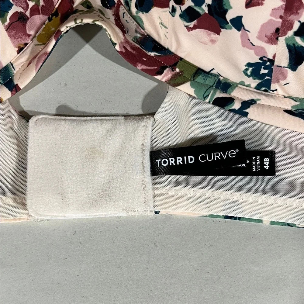 Torrid Curve 360 Back Smoothing Lightly Lined Deep V Plunge Bra Floral 44B - Picture 3 of 8